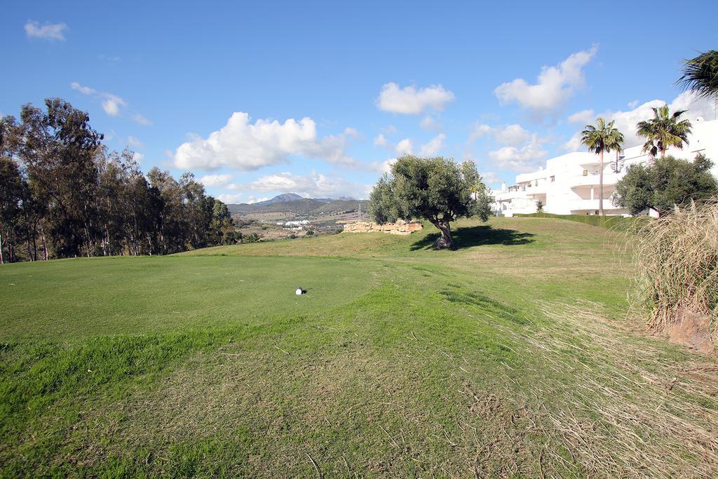 Sunny Golf Apartment Estepona Buitenkant foto